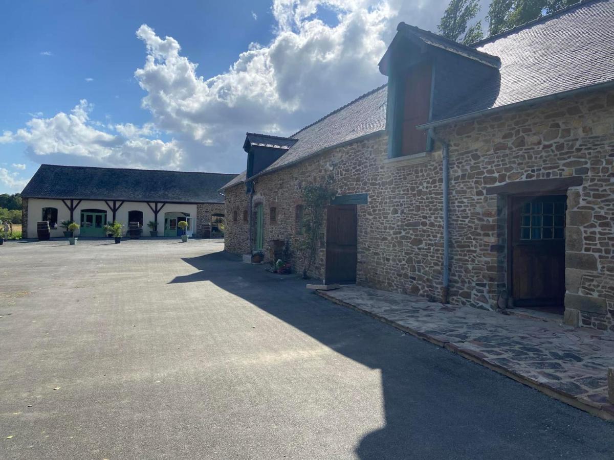 Le Gite De L'Ecurie Forges-la-Foret Exterior foto